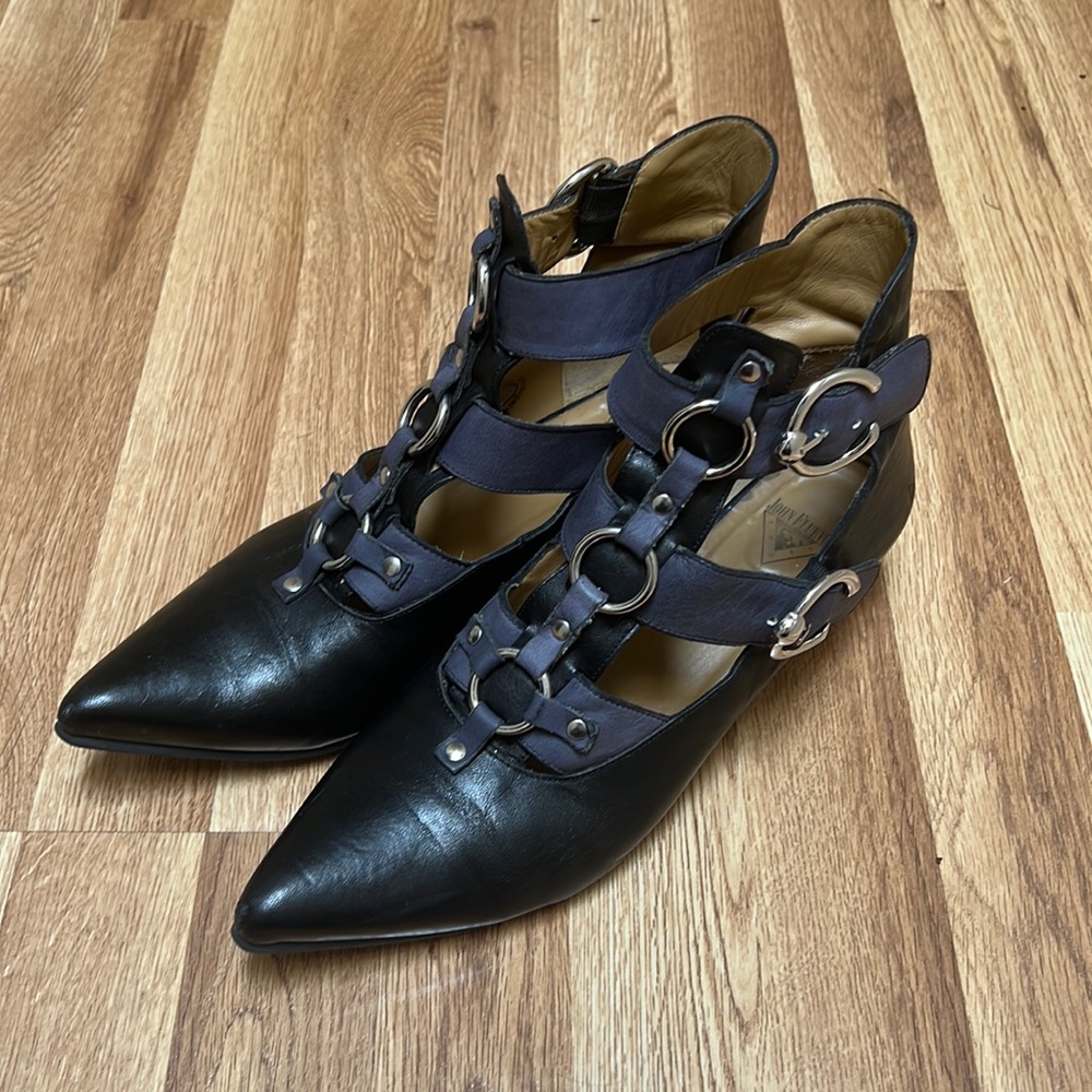 TAMMI ROSE SIZE 11 Black Leather Fluevogs
